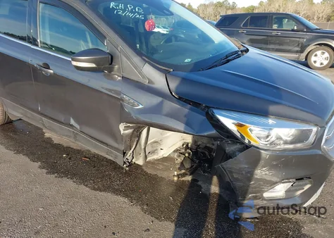 2017 Ford Escape Titanium из США, поврежденный, VIN 1FMCU9J96HUE25645